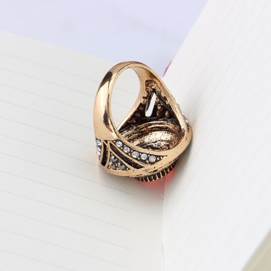 Retro Natural Persian Jade Gold Plated Hollow Carved Ring