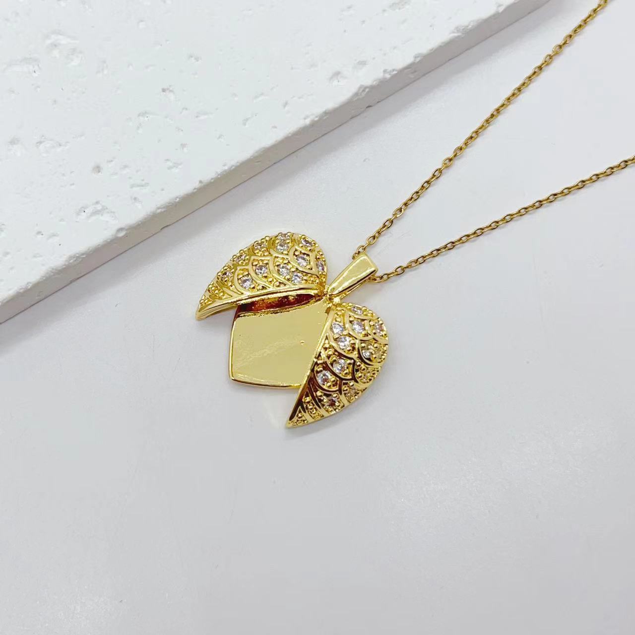 Sunflower necklace