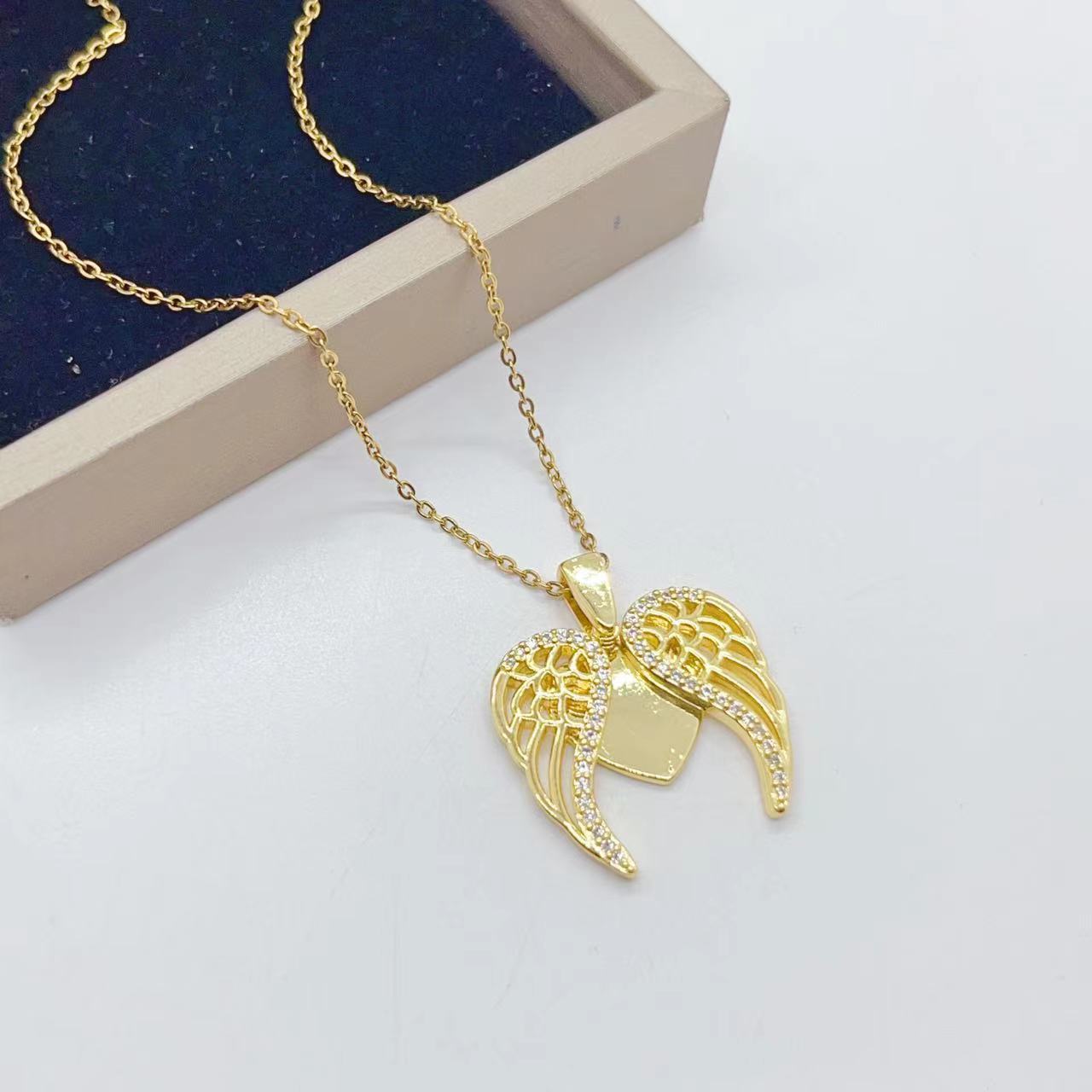 Sunflower necklace